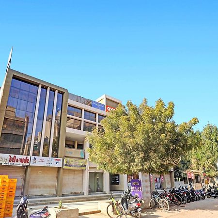 Fabhotel Relax Gandhinagar Extérieur photo