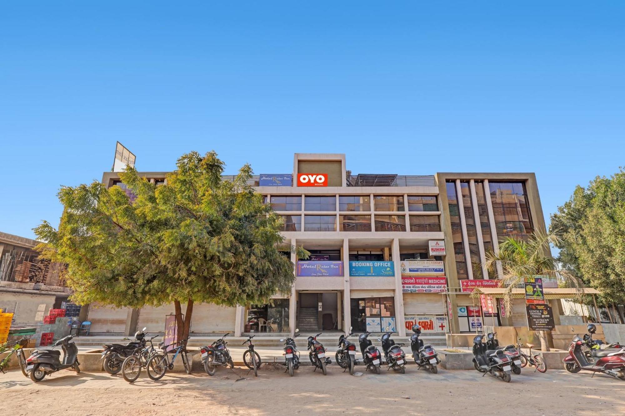 Fabhotel Relax Gandhinagar Extérieur photo